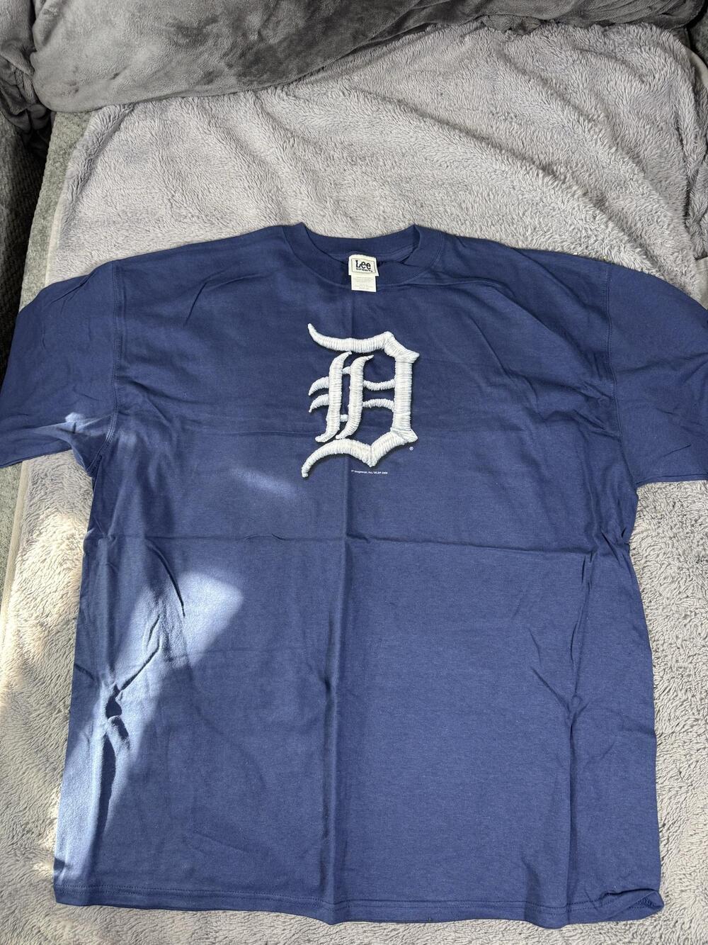 Detroit Tigers Shirt Mens 2XL Blue MLB Baseball Lee Sport Front Graphic Tee